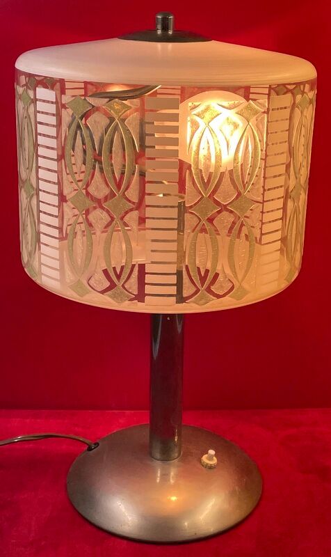 Lampe art deco verrerie émaillée à décor géométrique & d'arabesques