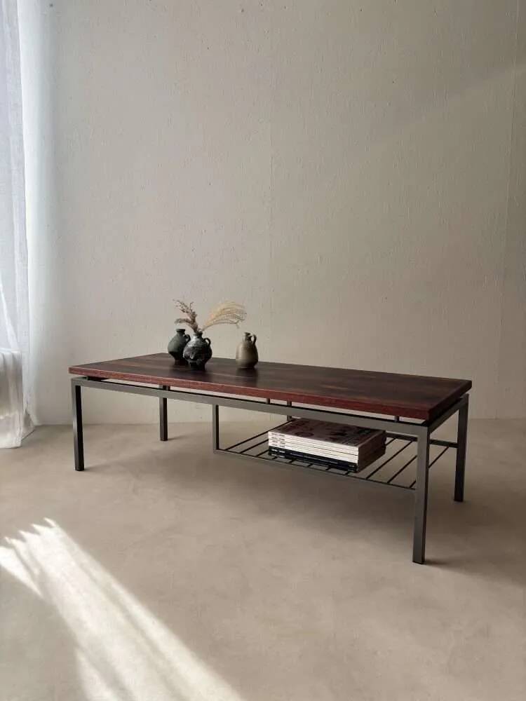 Mid-century design coffee table in rosewood from the 1960s.