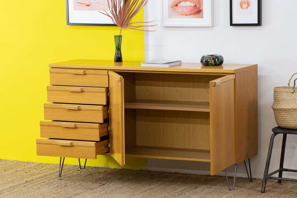 Scandinavian sidbeoard 150 cm