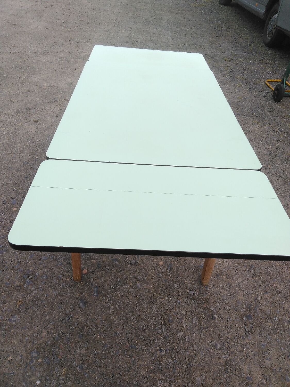 Formica kitchen table