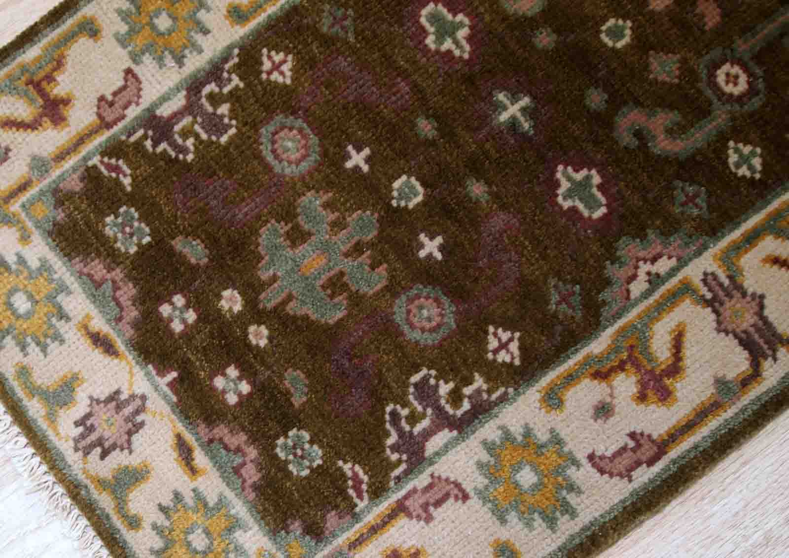Vintage Indian Mahal handmade carpet 64cm x 97cm