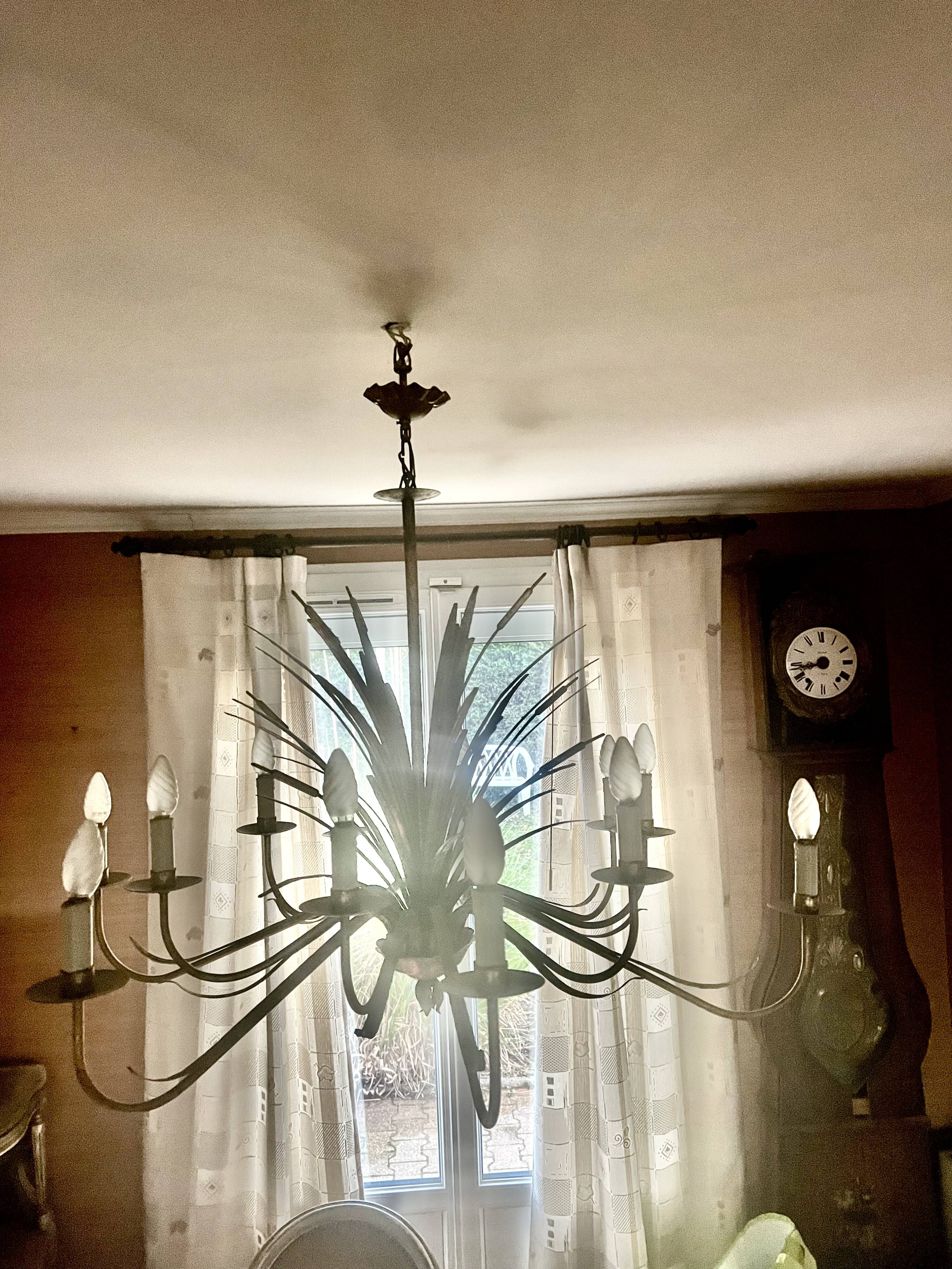 Magnificent vintage chandelier in gold-tone metal, 12 bulbs