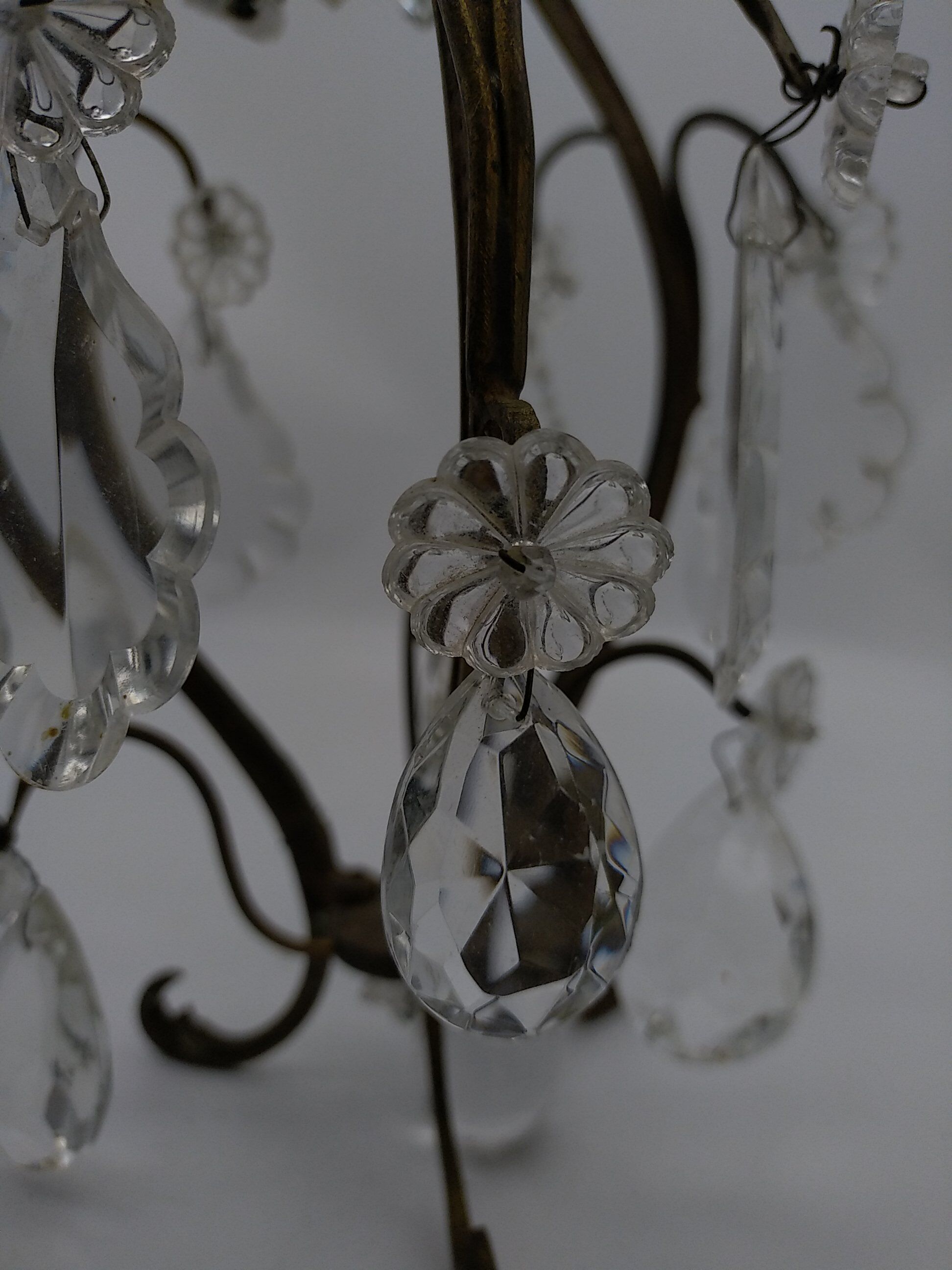 Suspension, pampilles flowers and drops, brass, 1 fire