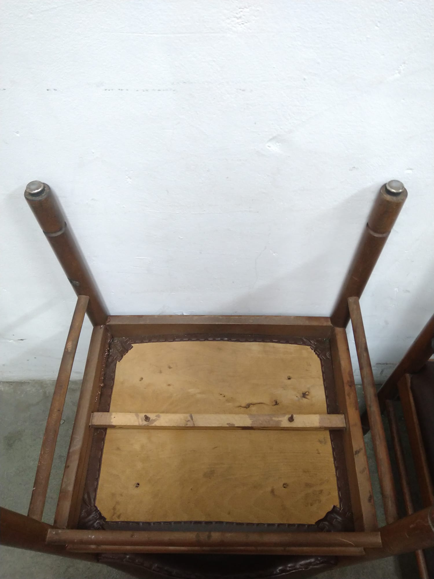 2 x Leather wood chairs