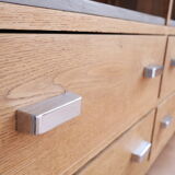 Craft furniture in wood and waxed concrete