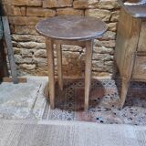 Pedestal table