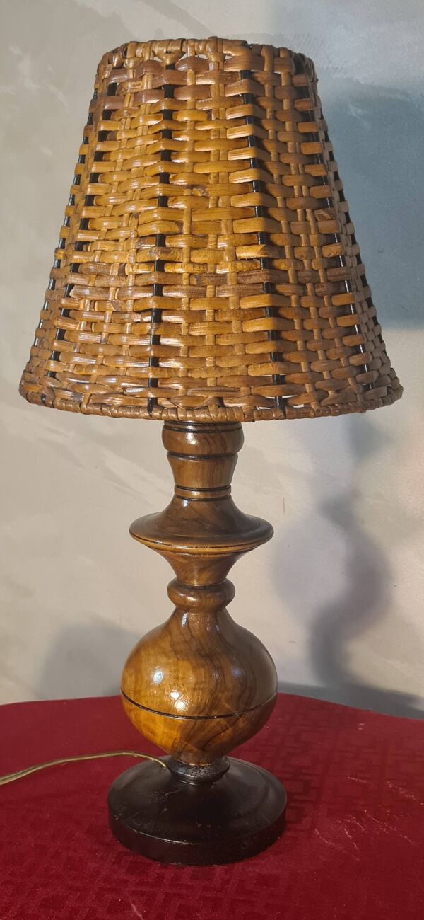 lampe de chevet scandinave bois olivier abat jour osier tres bon etat 35x19
