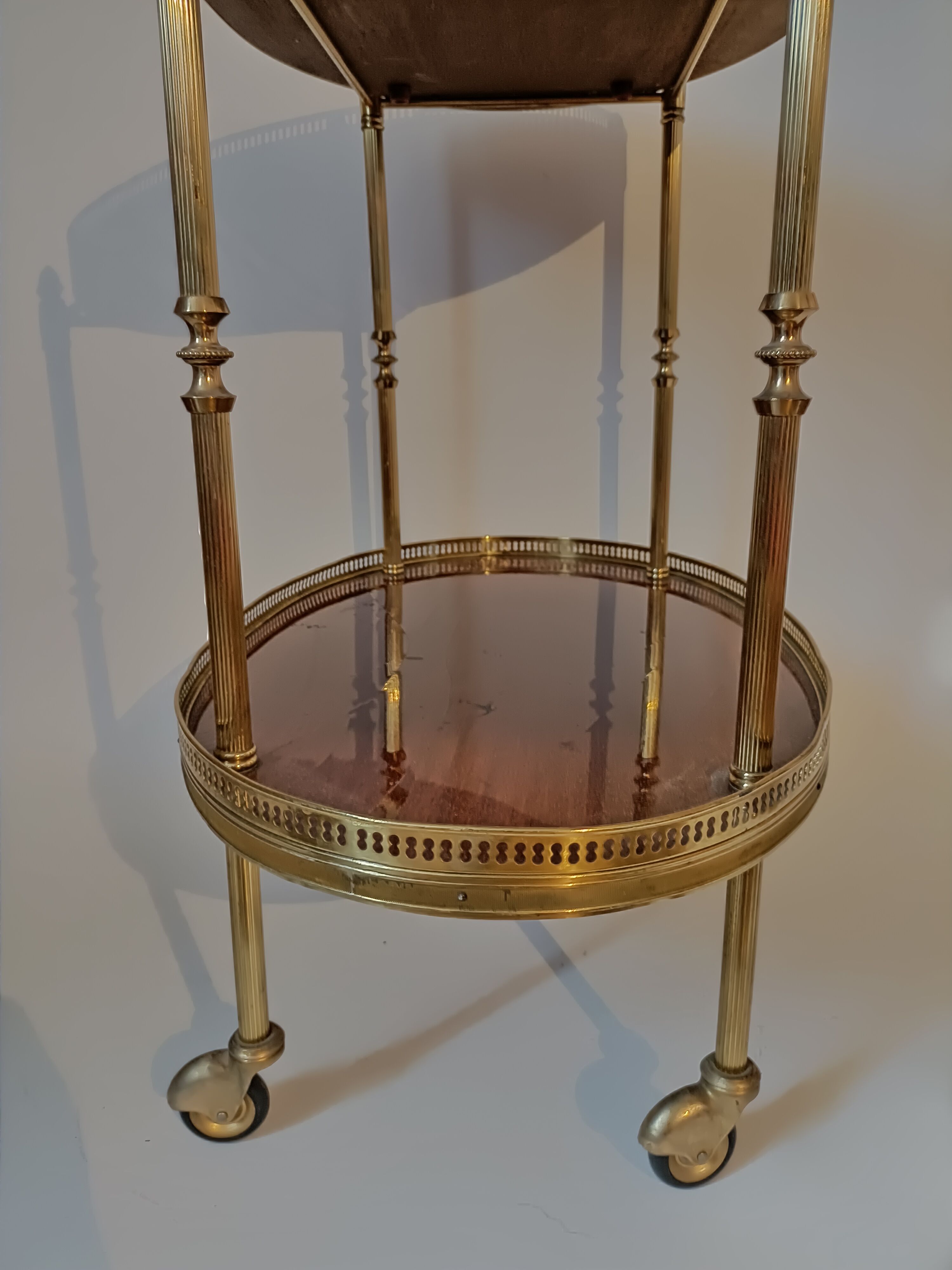 Rolling table dessert in golden brass and solid mahogany 1950/60
