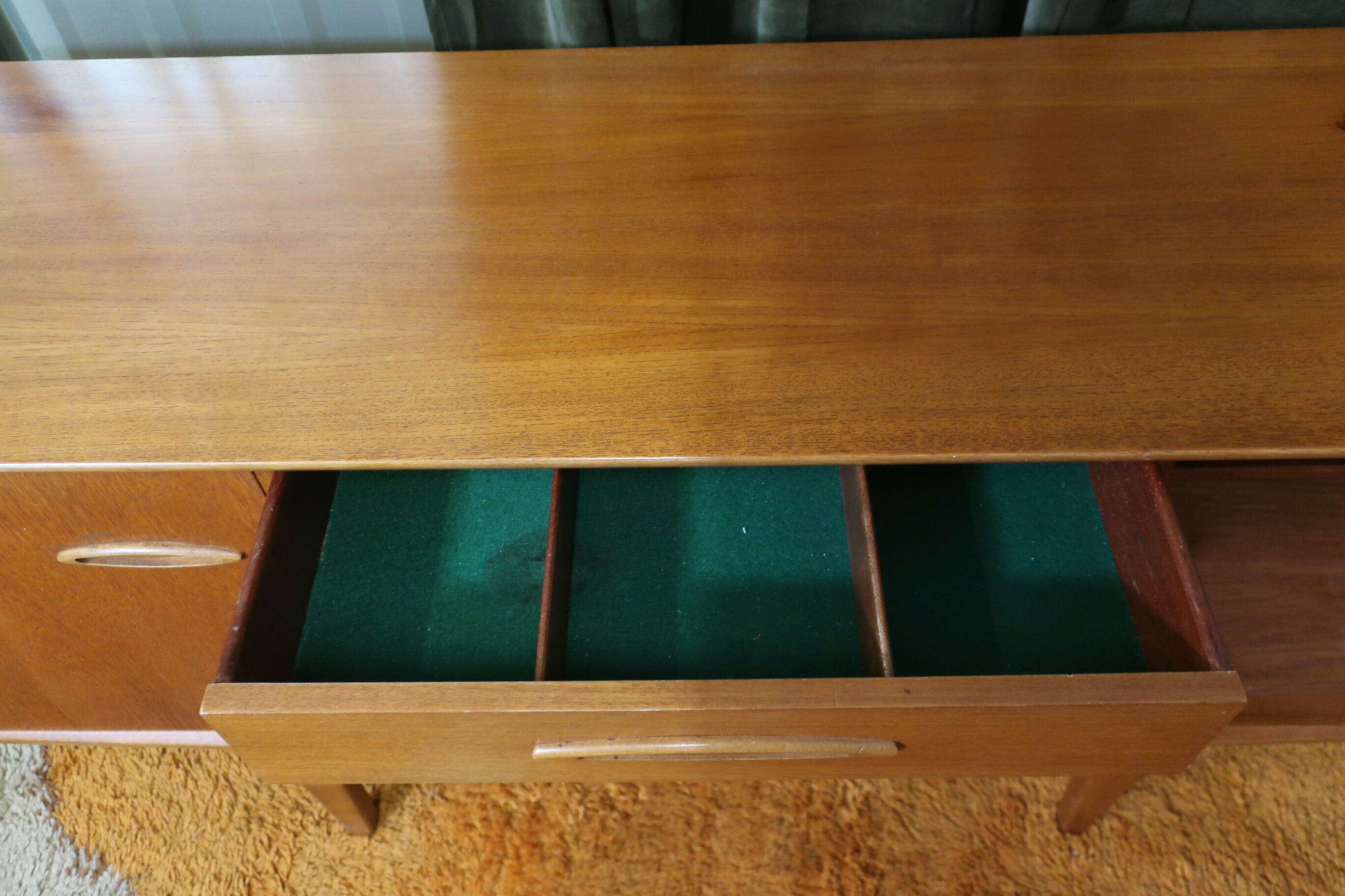 Clear teak thread from the 1960s