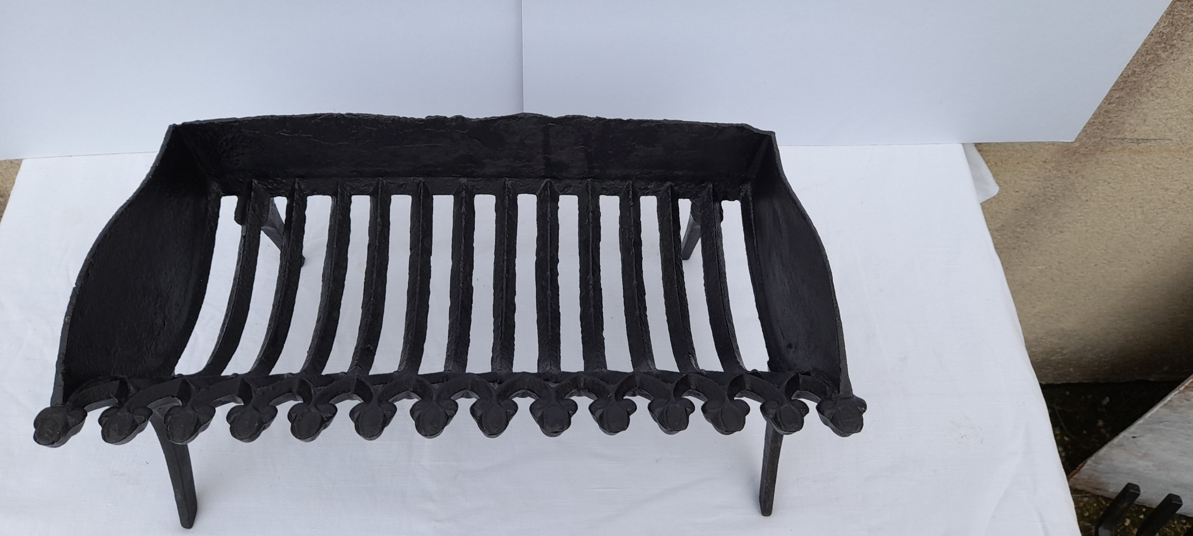 Fireplace cast iron chimney grid for logs L 40,5 cm