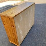 English chest of drawers, solid pine sideboard, 7 drawers and 2 doors