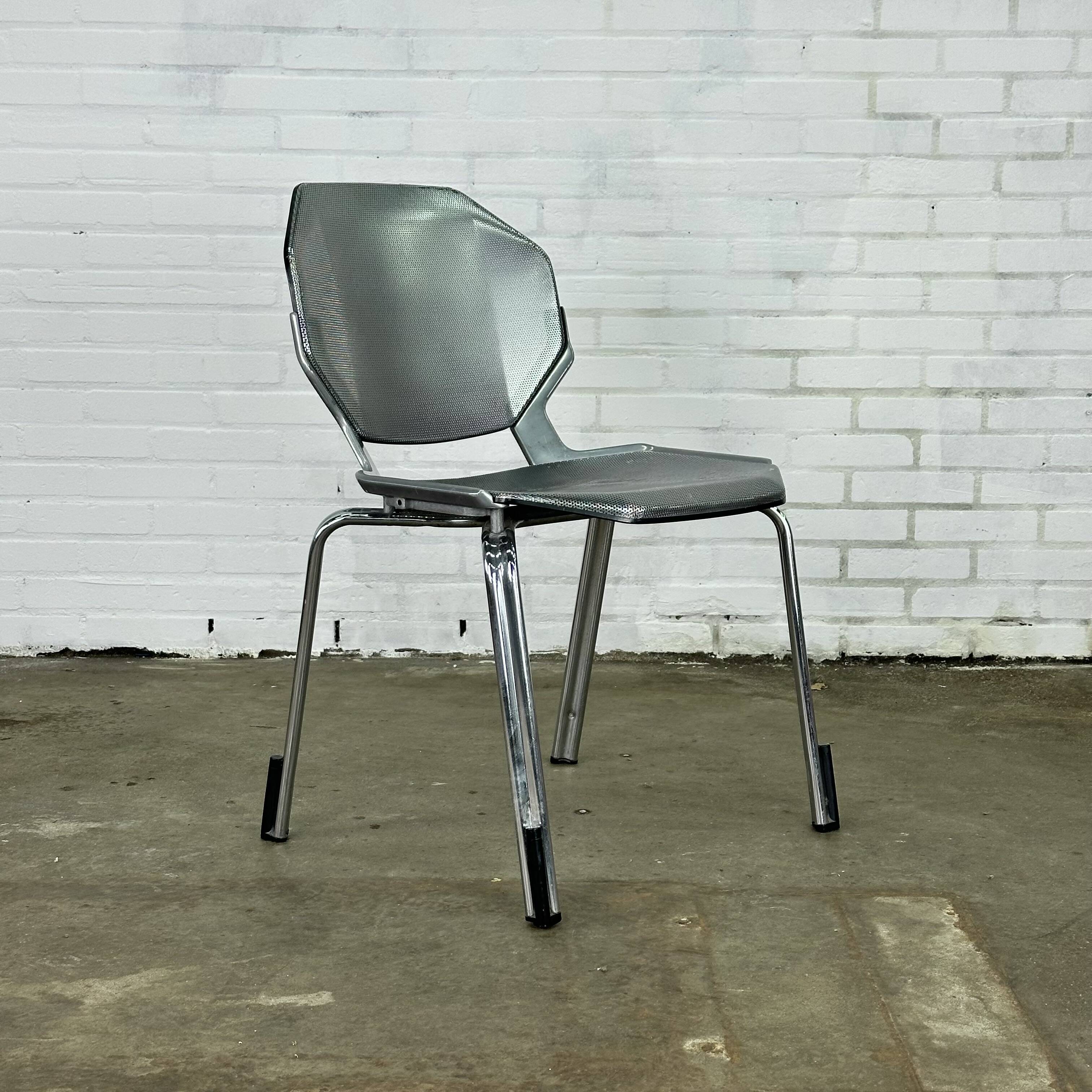 Metal space age stool Fröscher Sitform