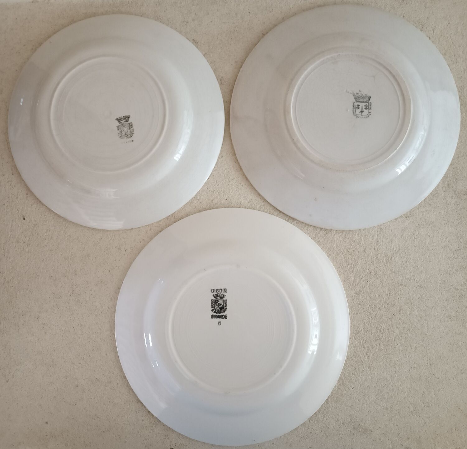 3 plates iron earth Digoin