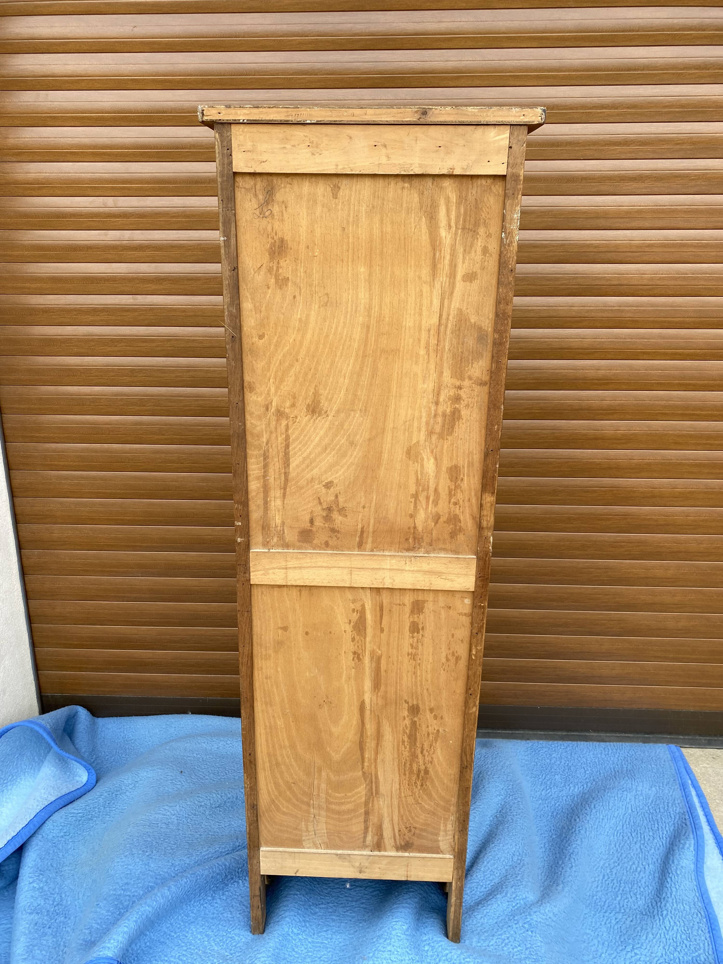 Curtain cabinet binder