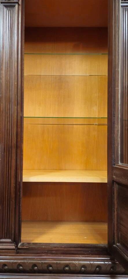 Display cabinet / Antique Renaissance-style bookcase – Carved wood – H 190 cm
