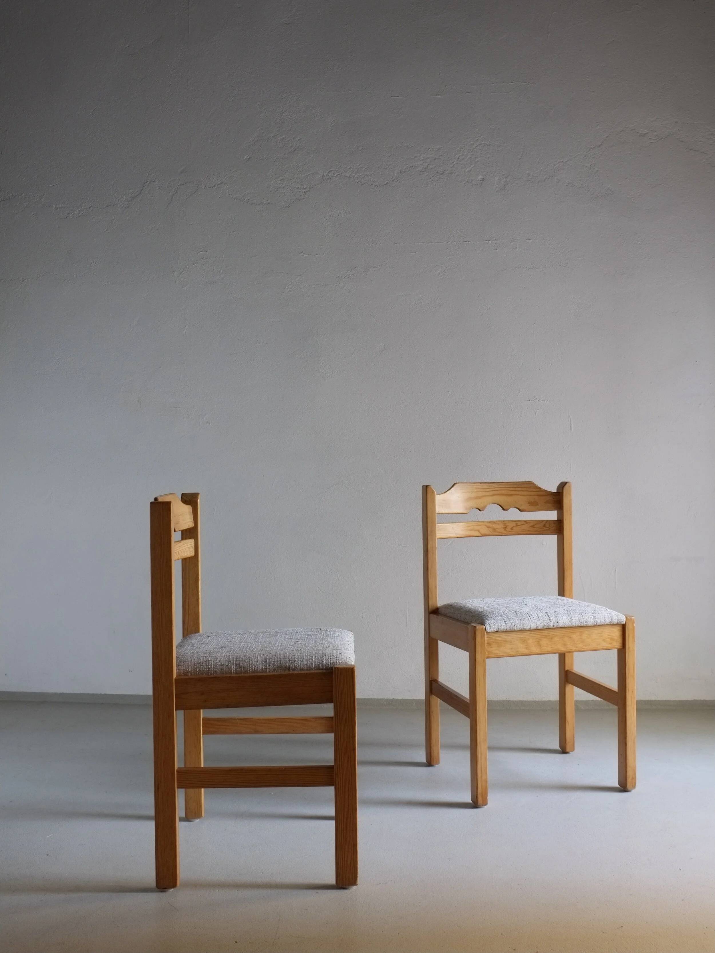 6 Minimalist pine dining chairs | Sweden | 1960s