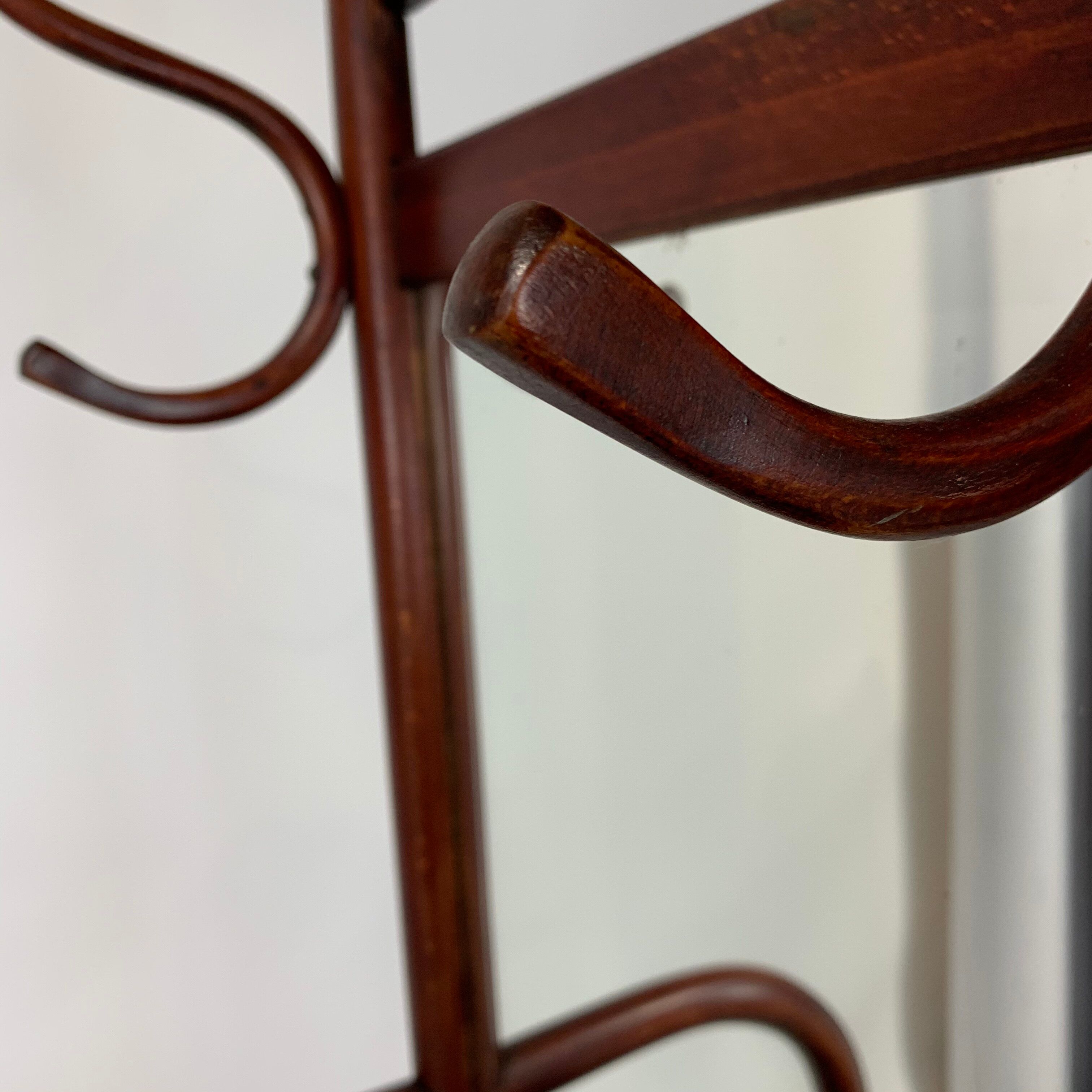 Thonet coat rack no.8