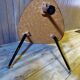 Table bois laqué tripode