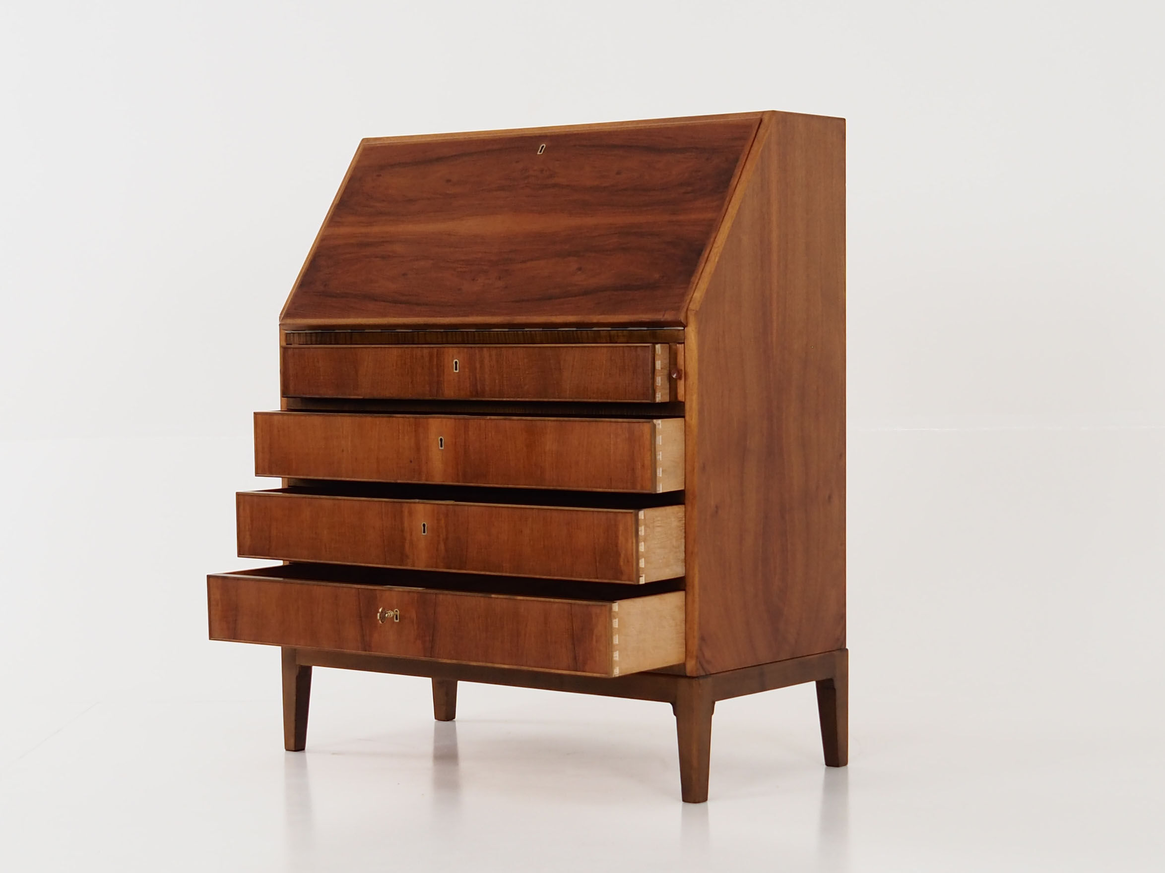 Walnut cabinet 70s