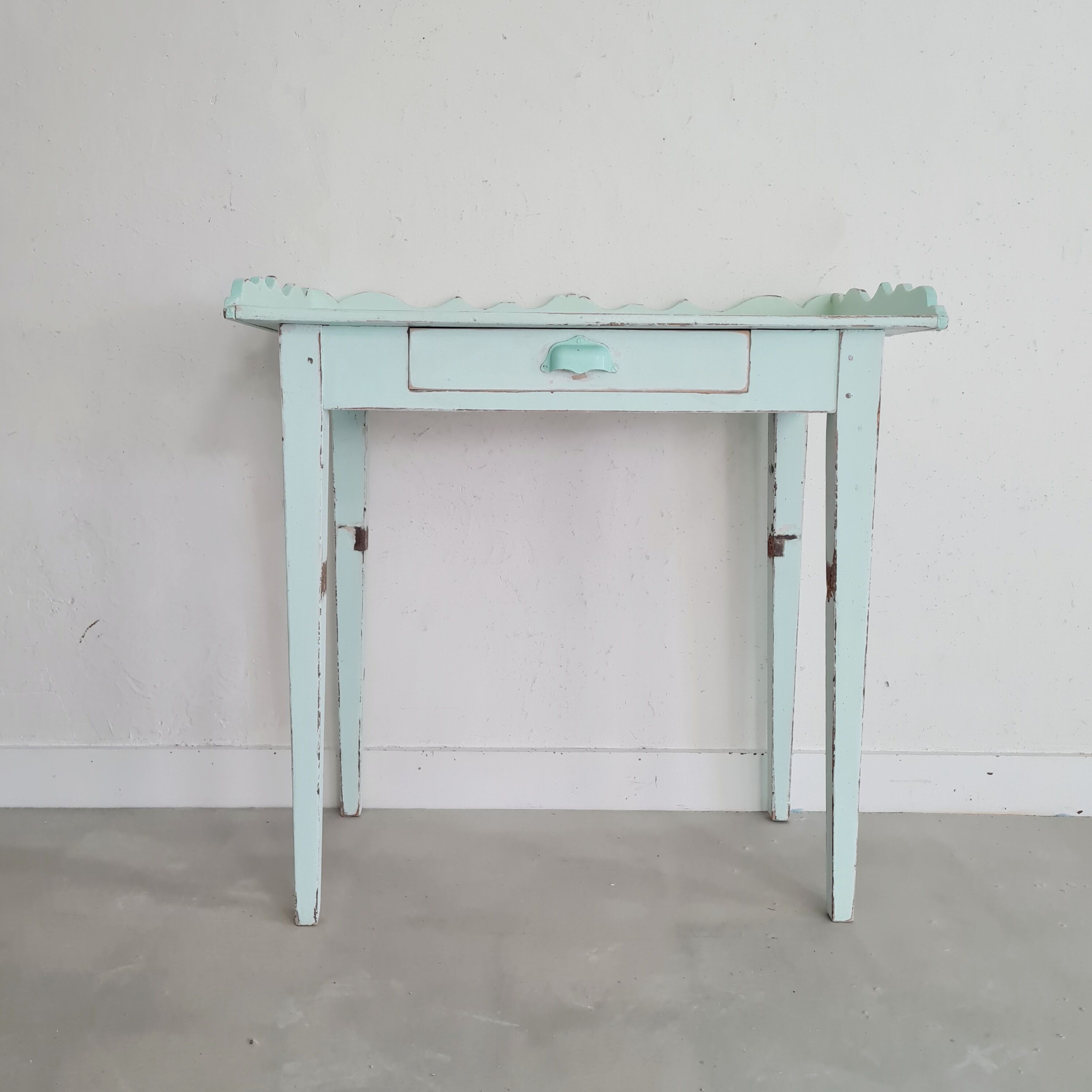 Farm table - Pastel blue dressing table