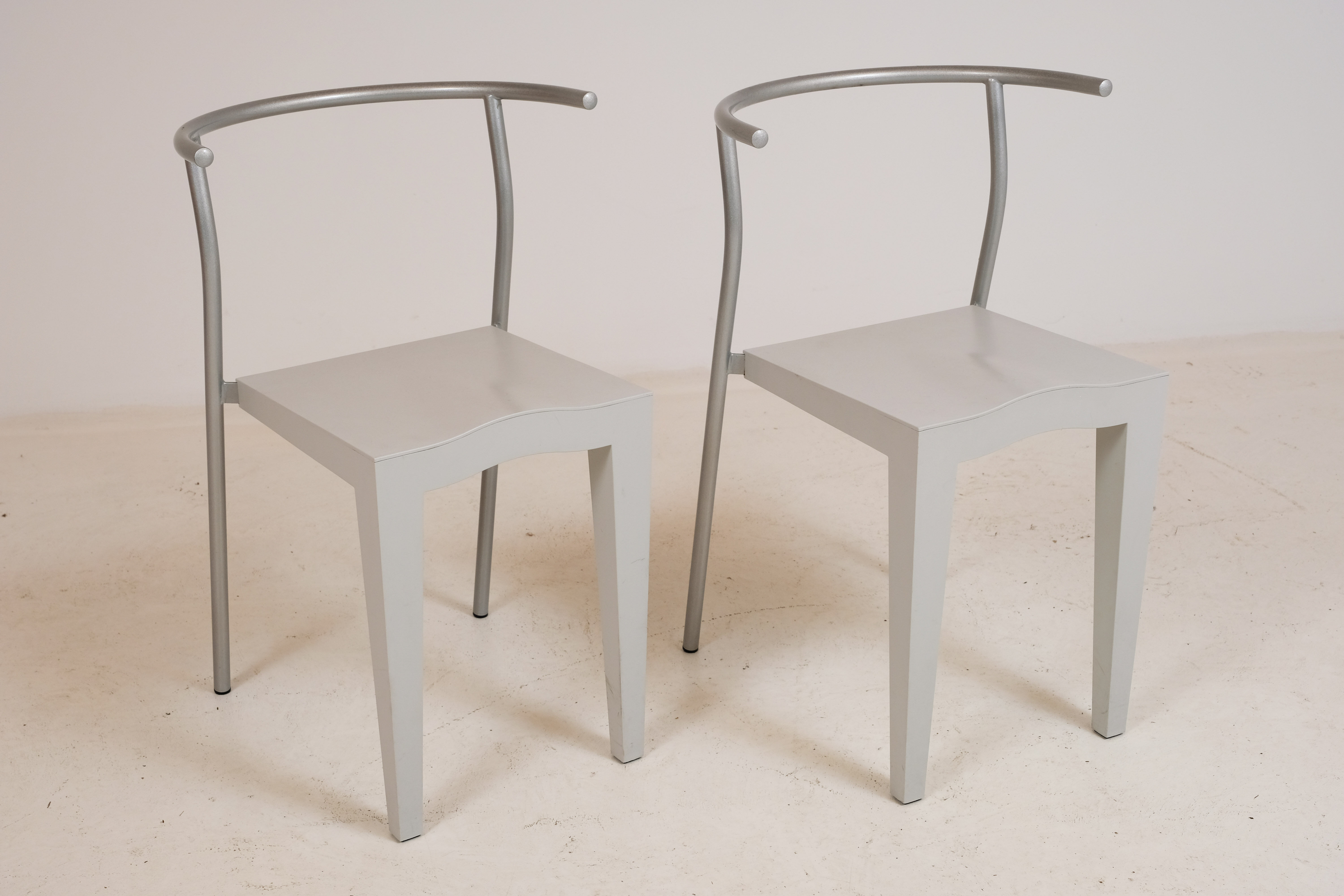 2 chaises Dr Glob de Philippe Starck pour Kartell 1980
