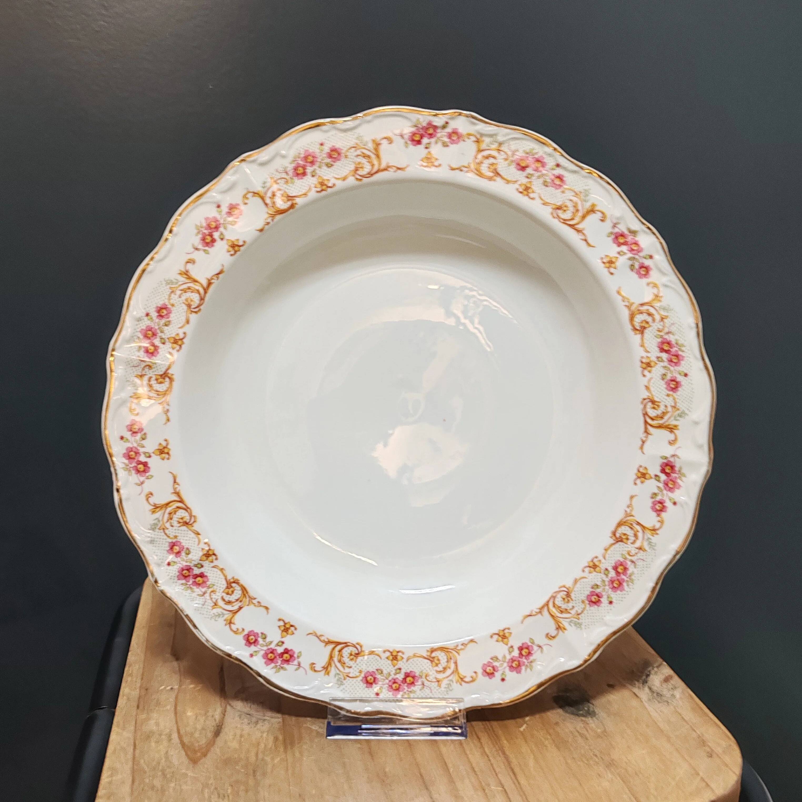 Hollow serving dish in Digoin porcelain
