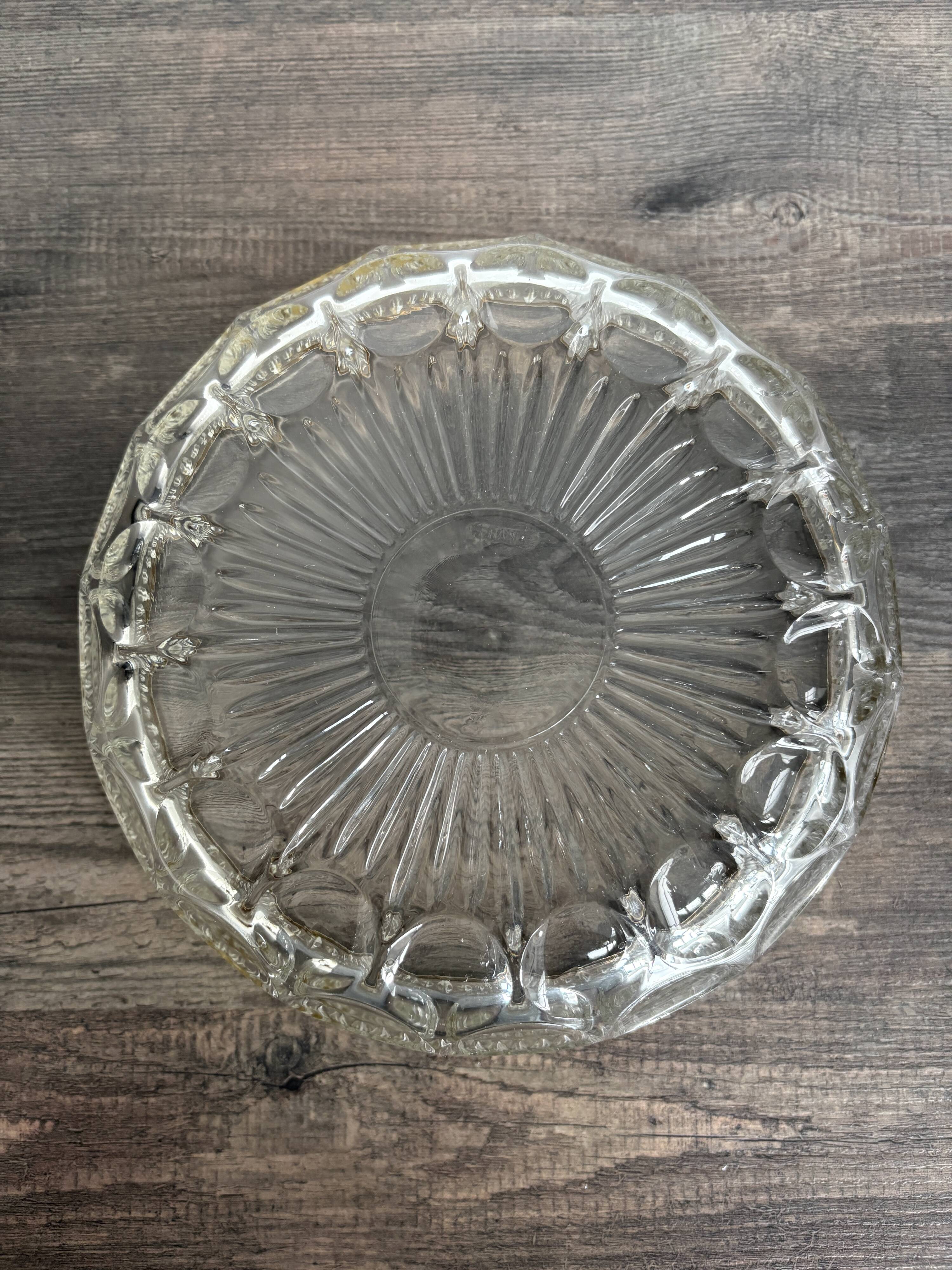 Vintage salad bowl in moulded glass and silver-plated metal.