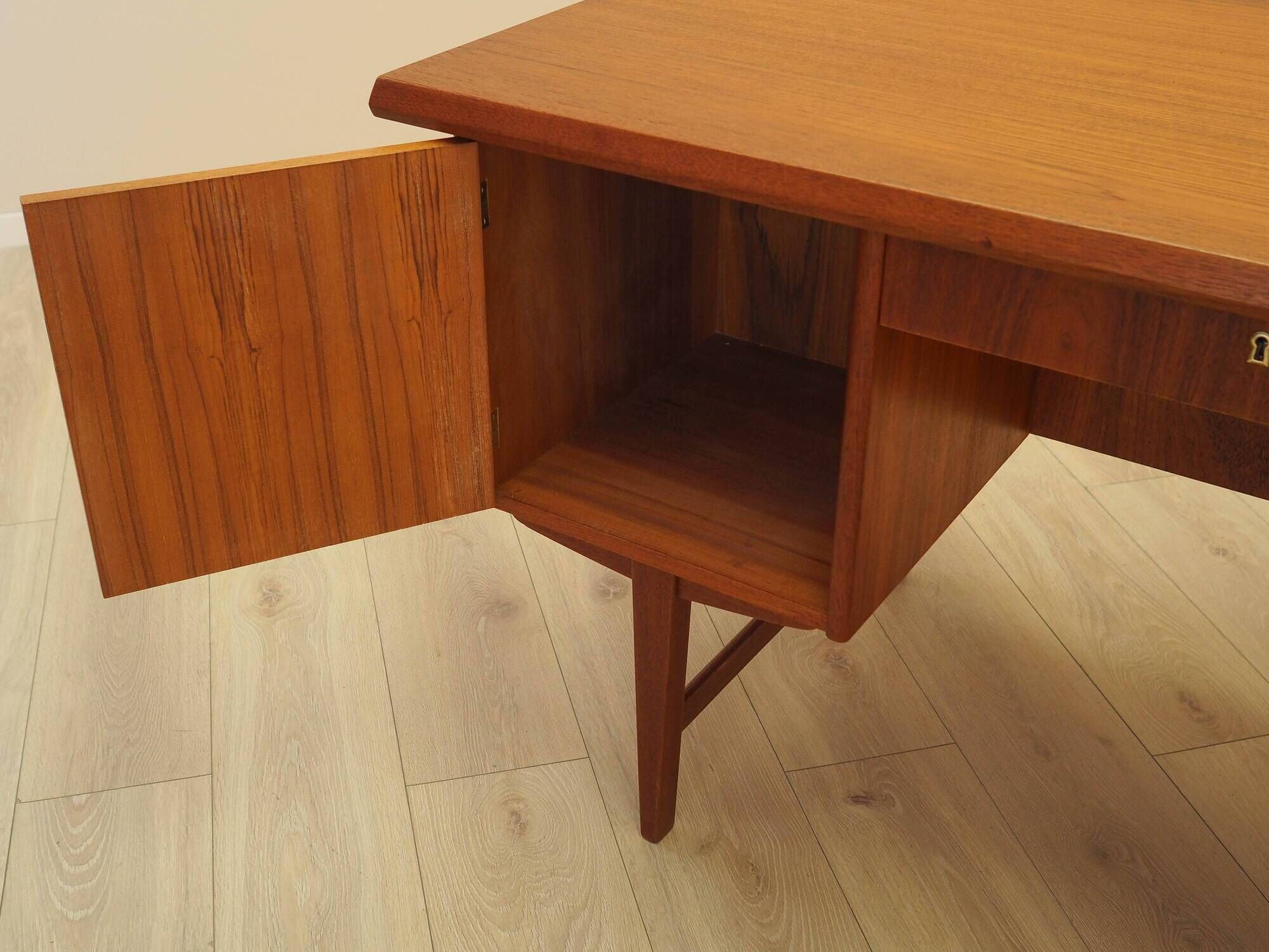 Teak desk, Danish design, 1970s, made in Denmark