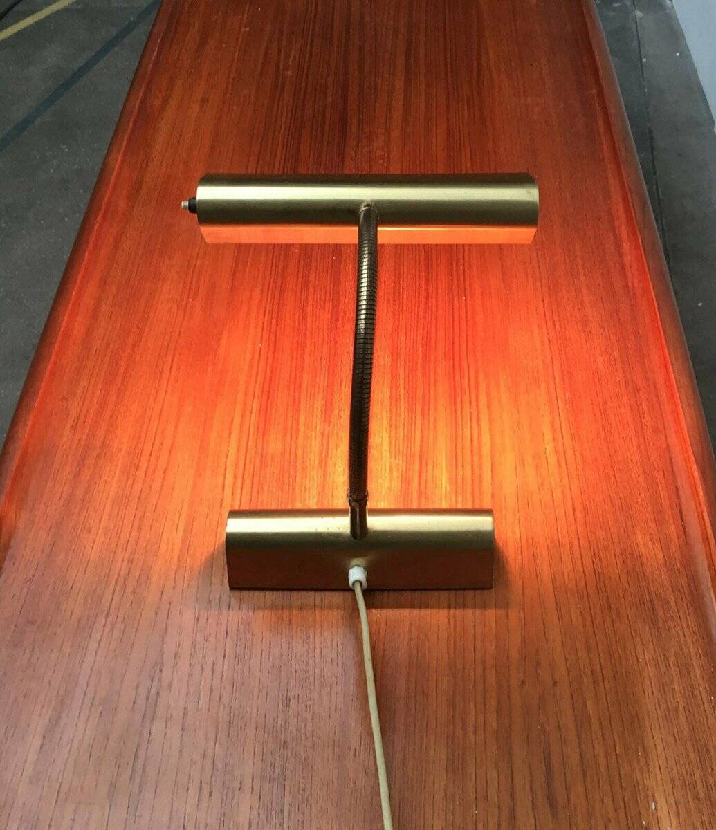 Mid-century brass swan neck table lamp in Hollywood Regency style from the 1960s.