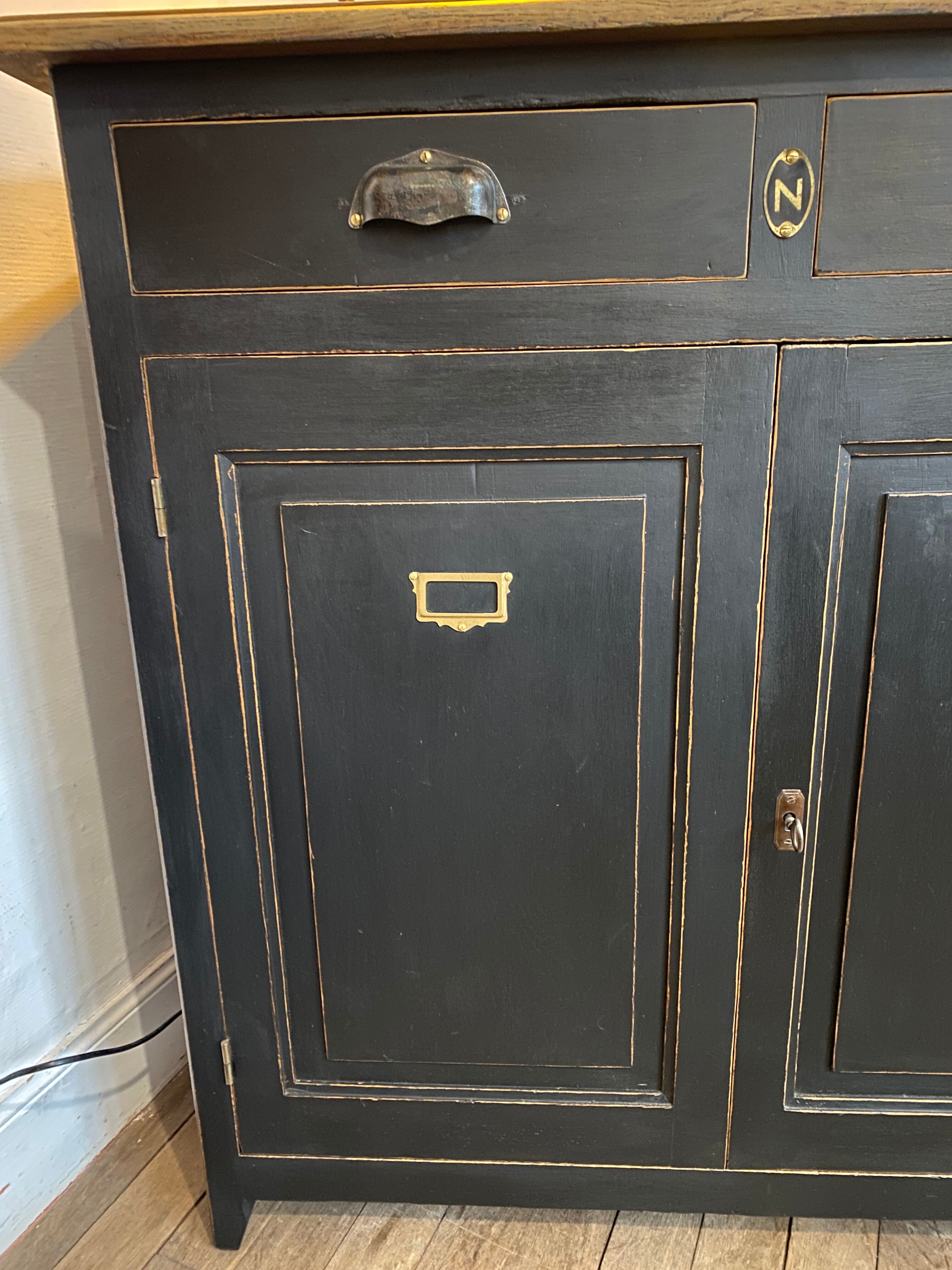 Buffet parisien en chêne