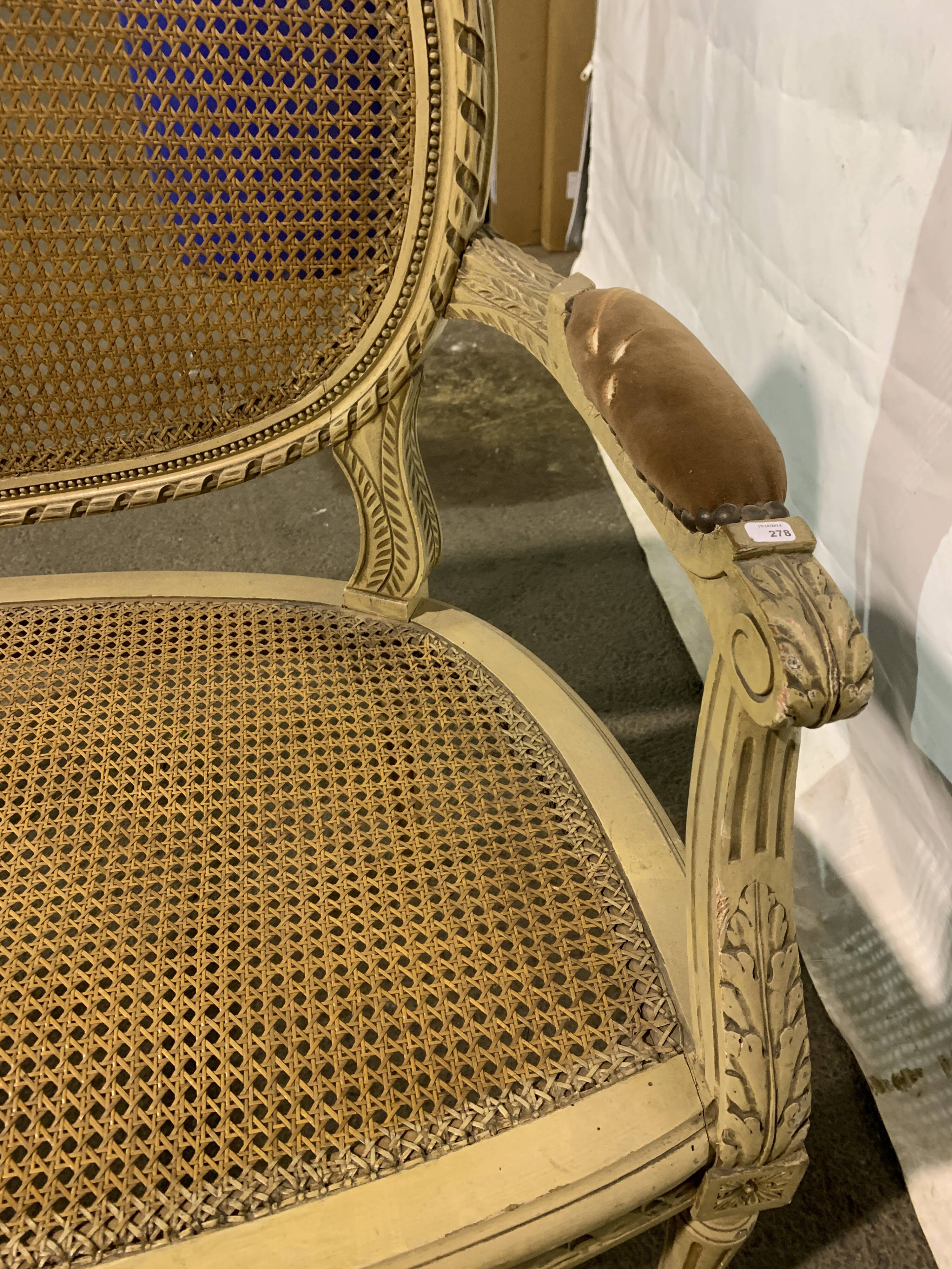 Braided wooden bench.