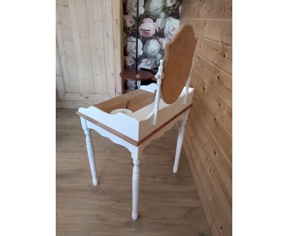 Old cream and raw wood dressing table