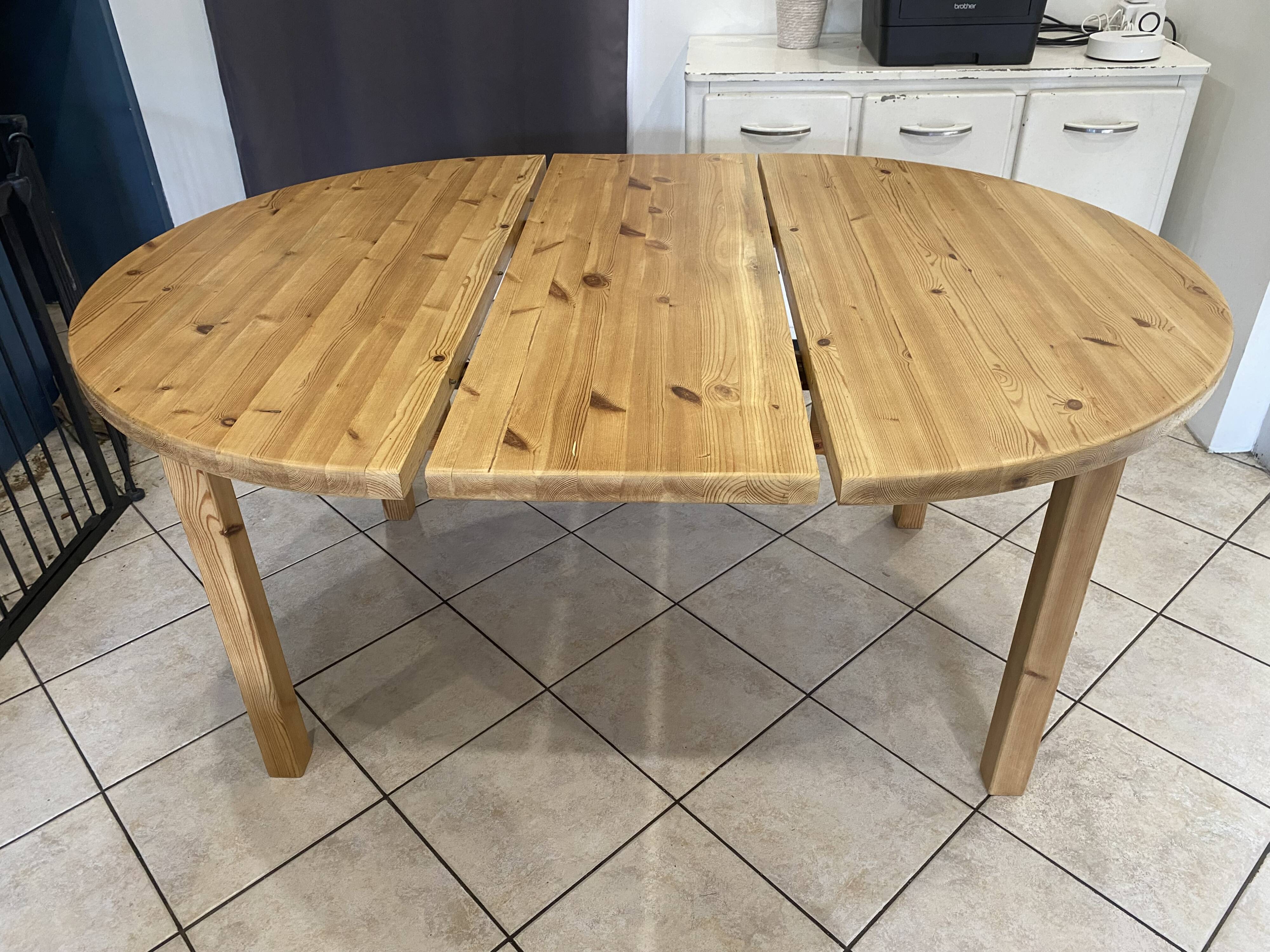 Round table 117cm extendable with a solid pine extension, vintage from the 1970s.