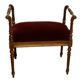Piano bench