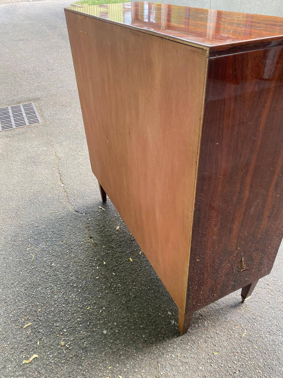 Scandinavian high buffet display cabinet in rosewood from the 1950s.