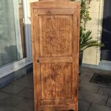 Small renovated Parisian wardrobe