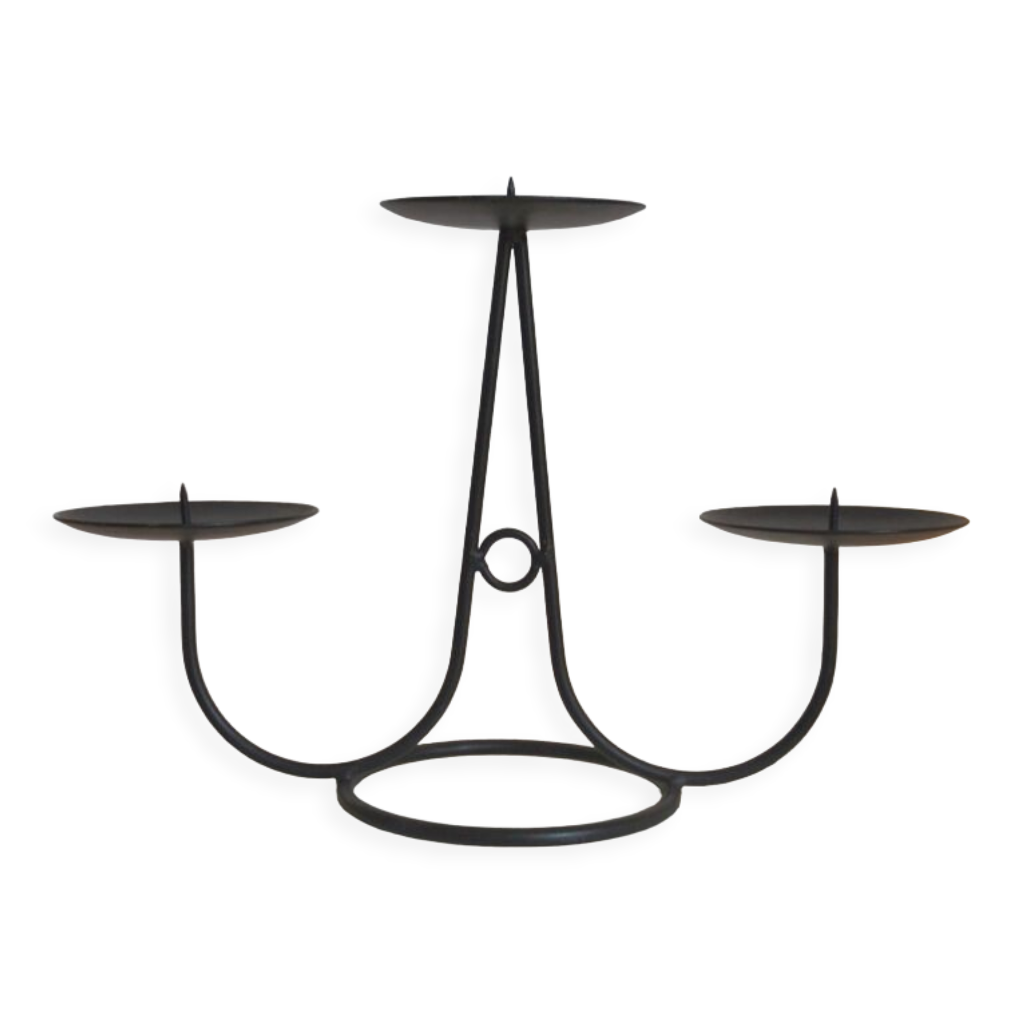 Minimalist style three-spoke candlestick or candle holder