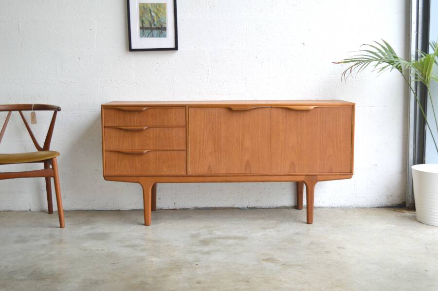 Teak sideboard by McIntosh 152 cm
