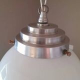 Suspension globe en opaline blanche art déco