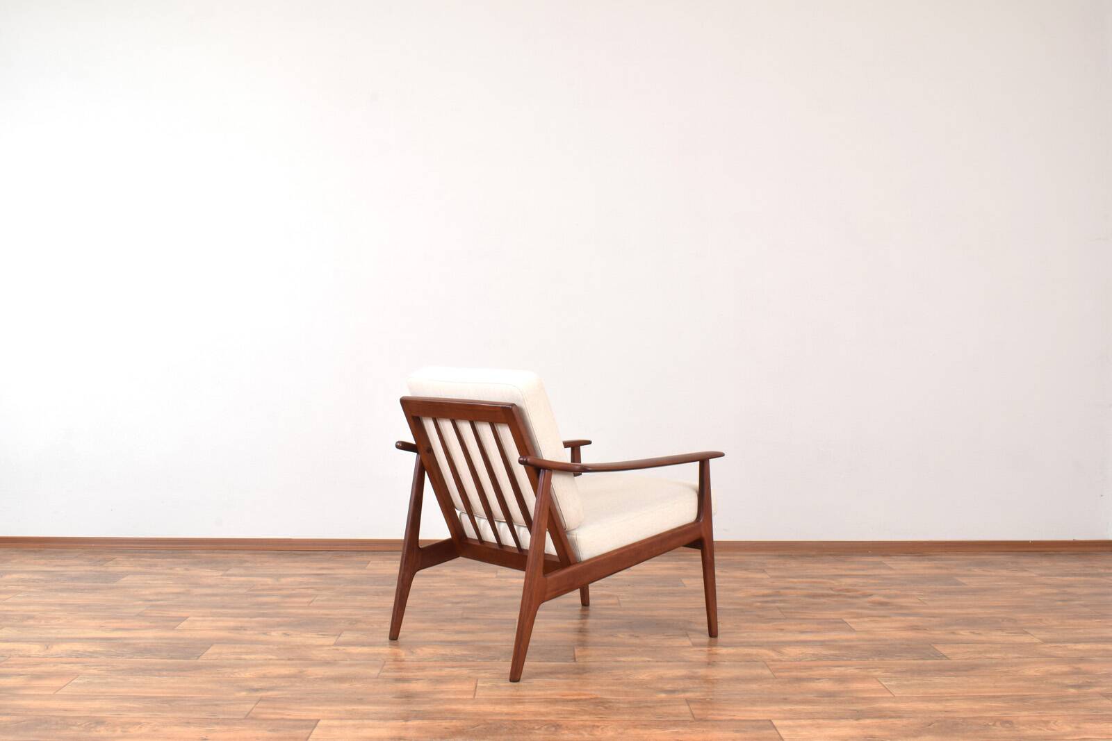 Mid-Century Danish Wood & Linen Lounge Chairs, Set of 2, 1960s.