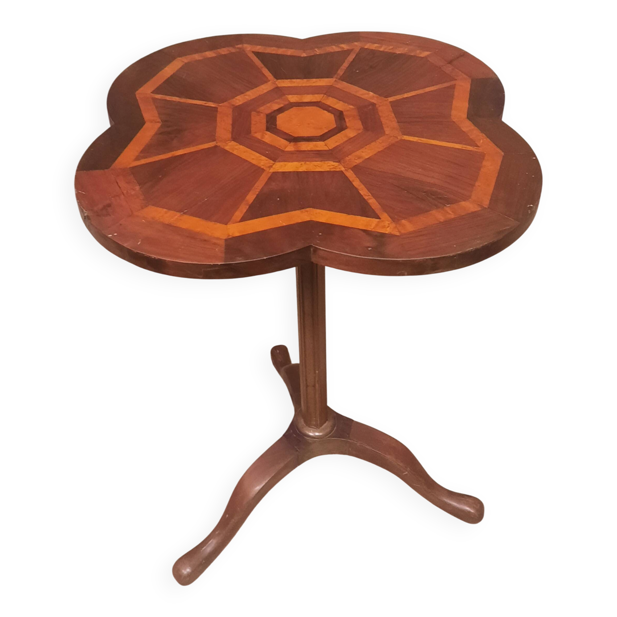 Polylobed gueridon in marquetry