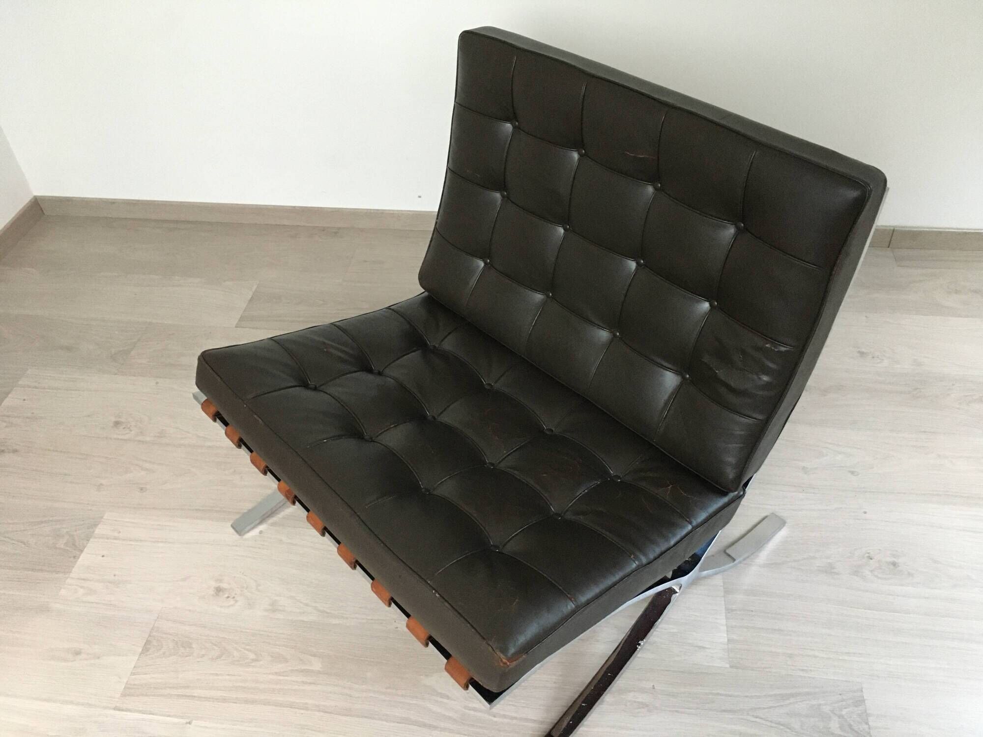Barcelona armchair by Ludwig Mies van der Rohe for Knoll 1980