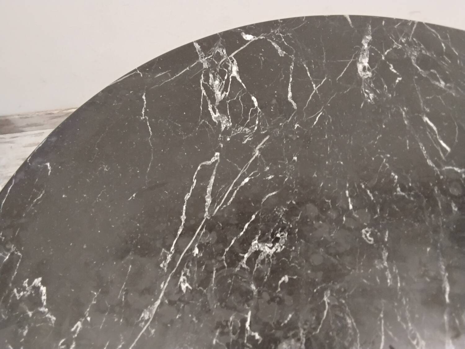 Knoll marble tulip table