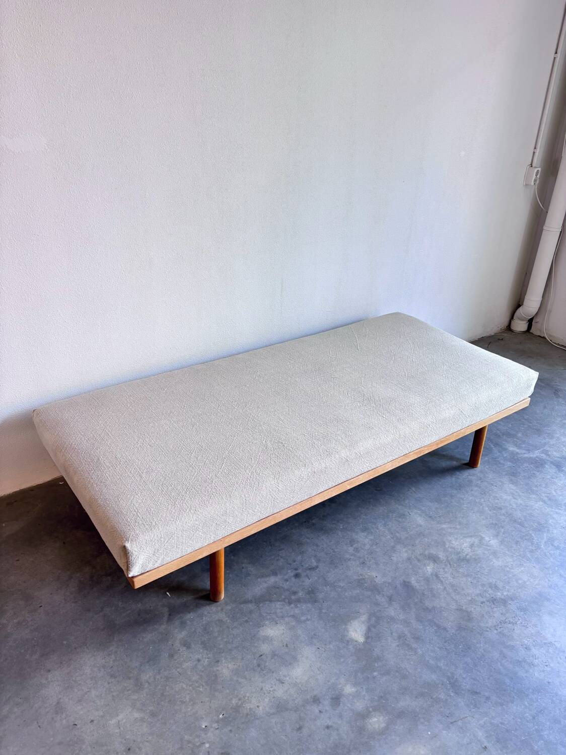 Lit de repos danois vintage en chêne