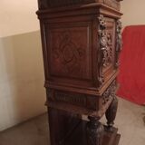 Cabinet crédence style Renaissance