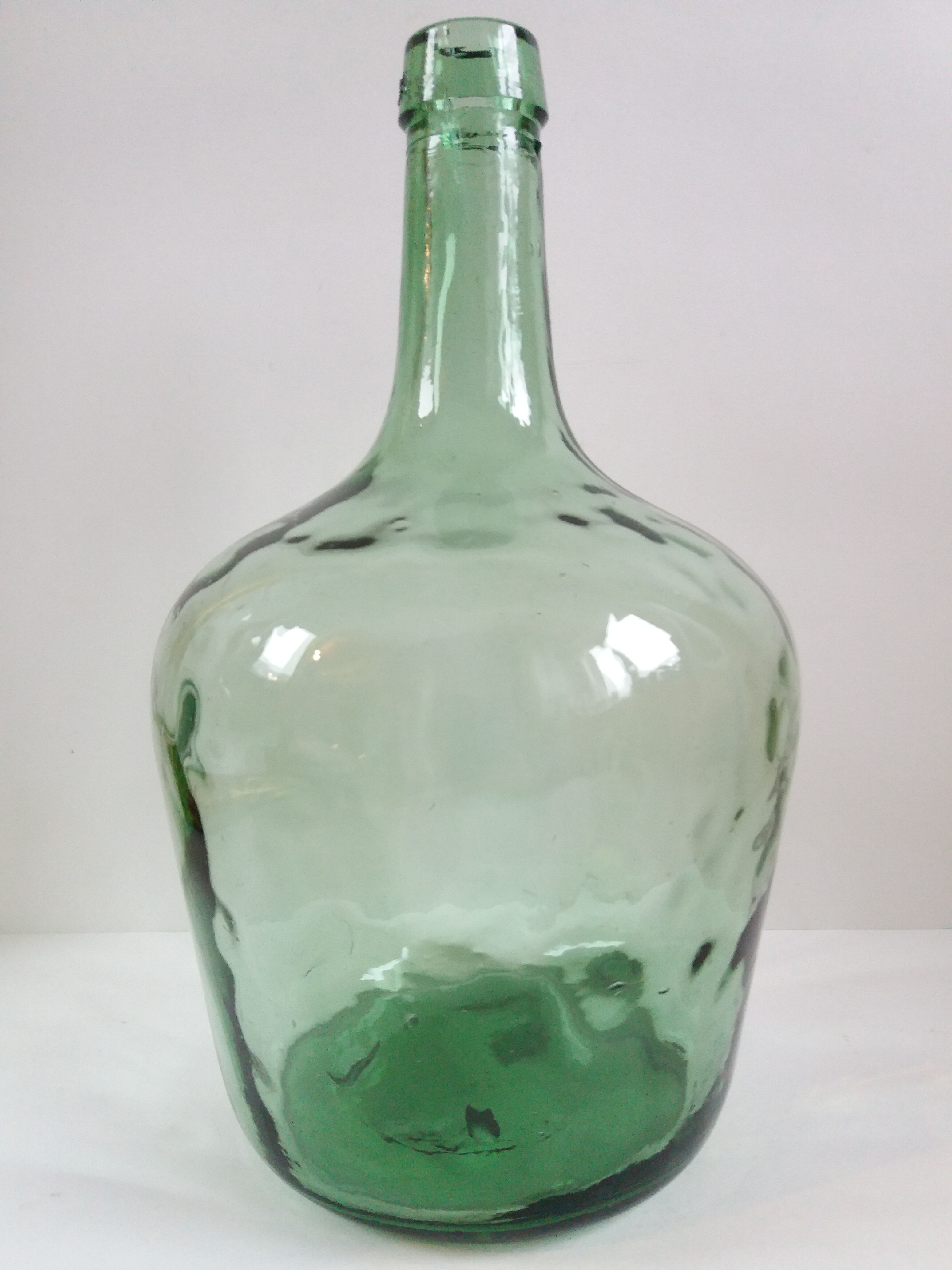 Glass demijohn