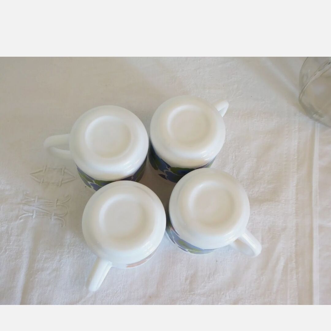 4 vintage Mugs Arcopal lotus
