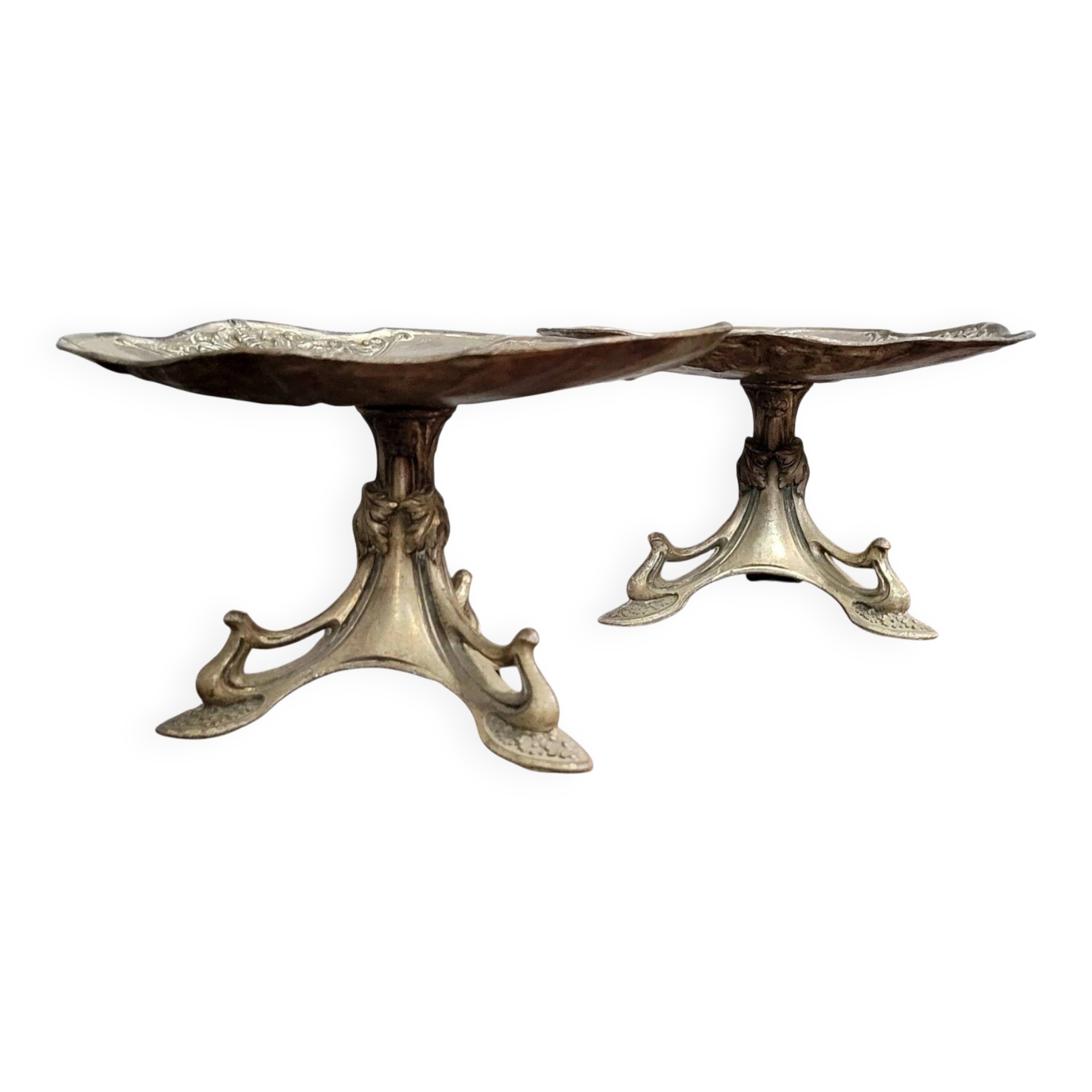 Pair of gilt bronze bowls or cups, Art Nouveau period, circa 1900