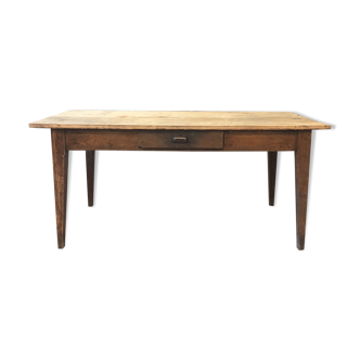 Farm table