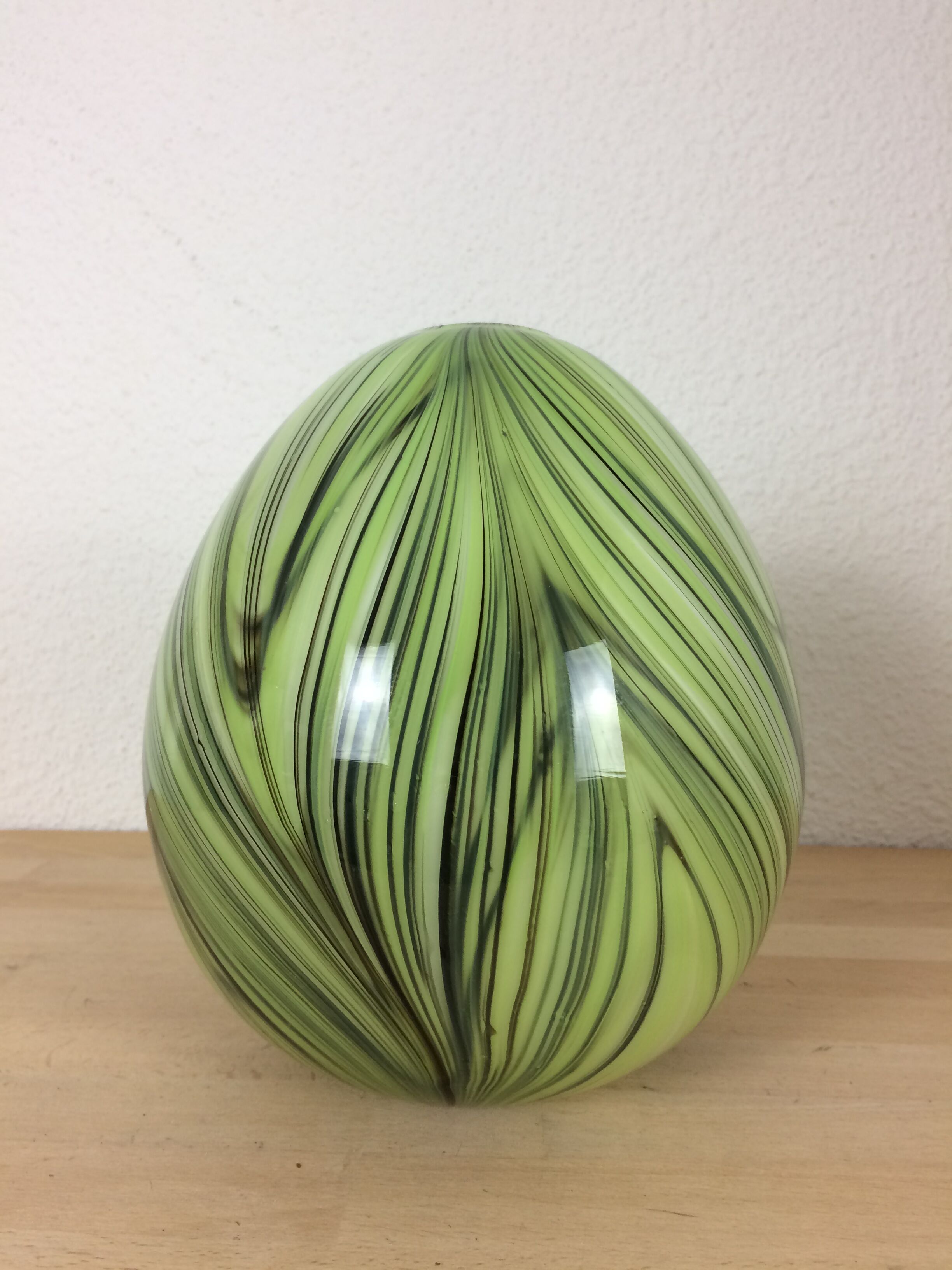 Green jungle chic ovoid glass vase